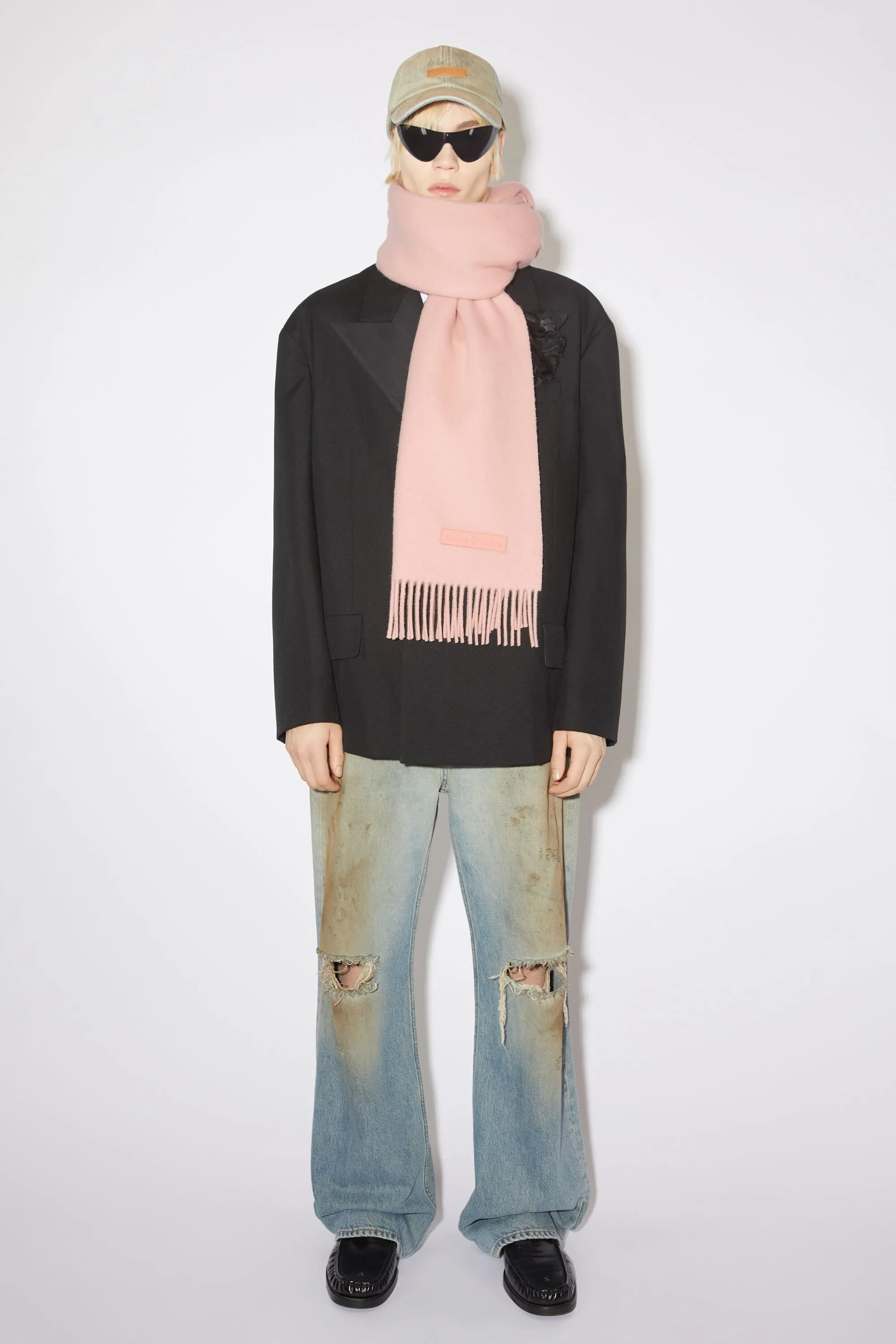 Pink label wool scarf