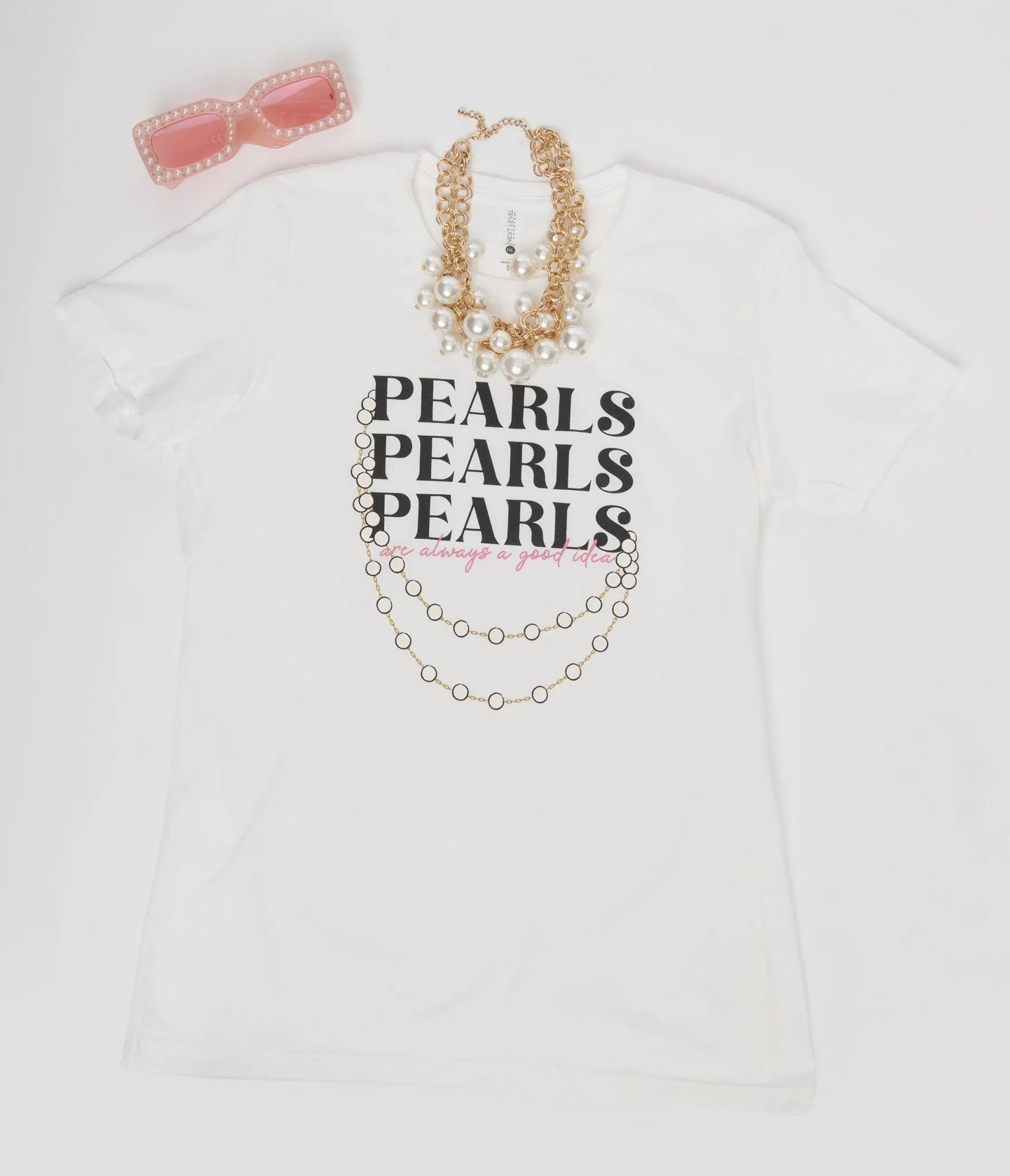 Vintage Fitted Graphic Tee with Pearls